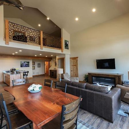 Townhome Next To Clubhouse In Exclusive Eagle Bend - The Glacier ビッグフォーク エクステリア 写真