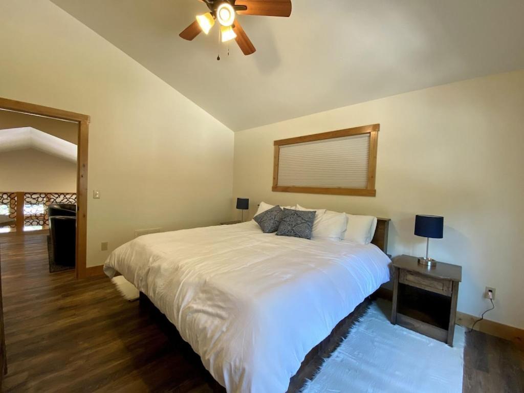 Townhome Next To Clubhouse In Exclusive Eagle Bend - The Glacier ビッグフォーク エクステリア 写真
